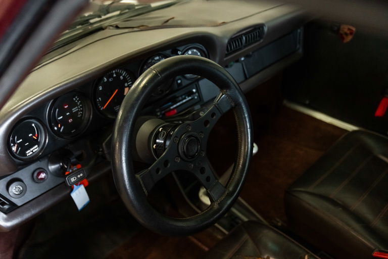 Porsche 911 Carrera 3.2