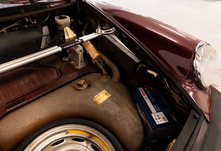 Porsche 911 Carrera 3.2