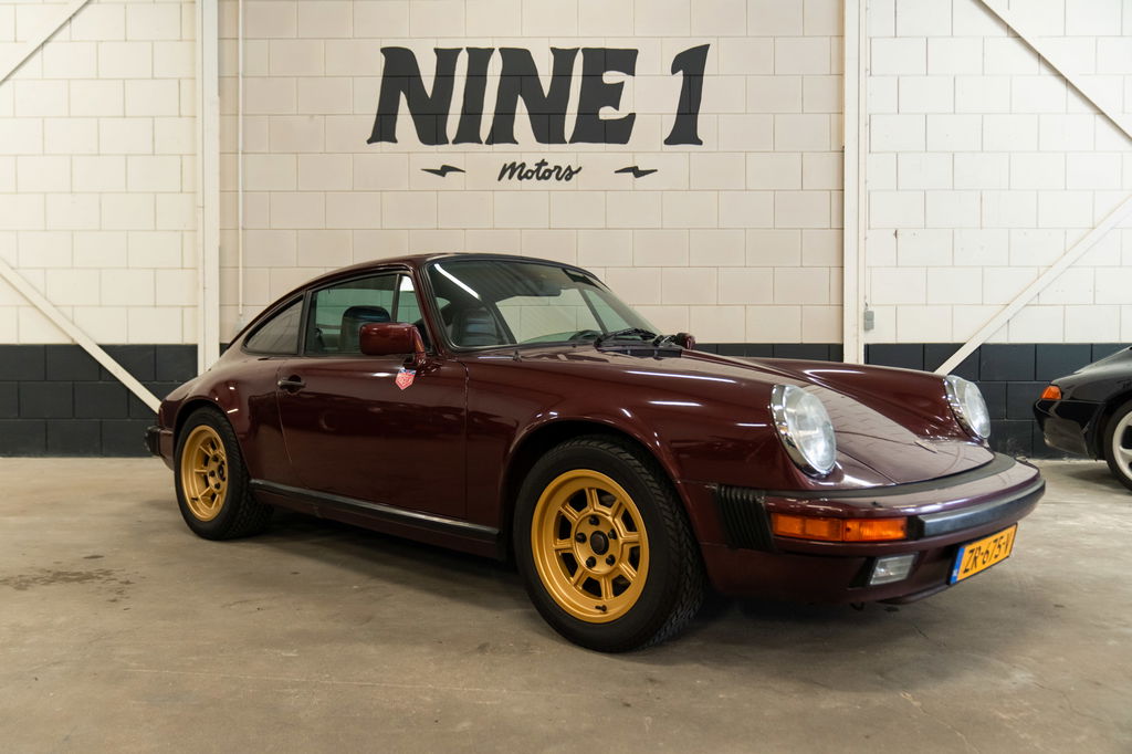 Porsche 911 Carrera 3.2