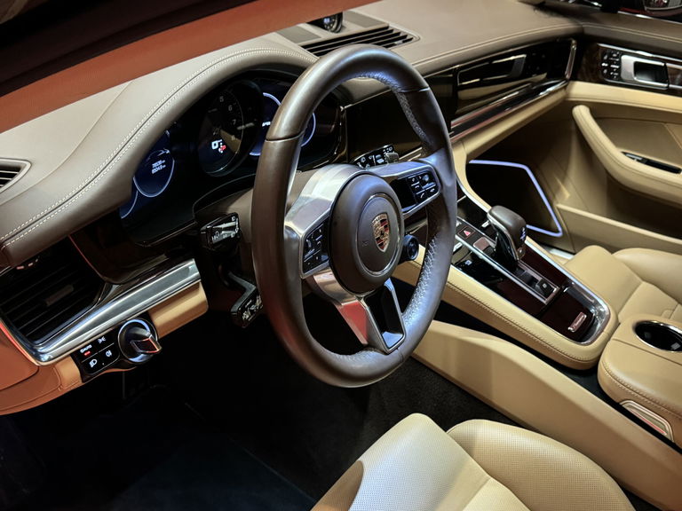 Porsche Panamera 4S