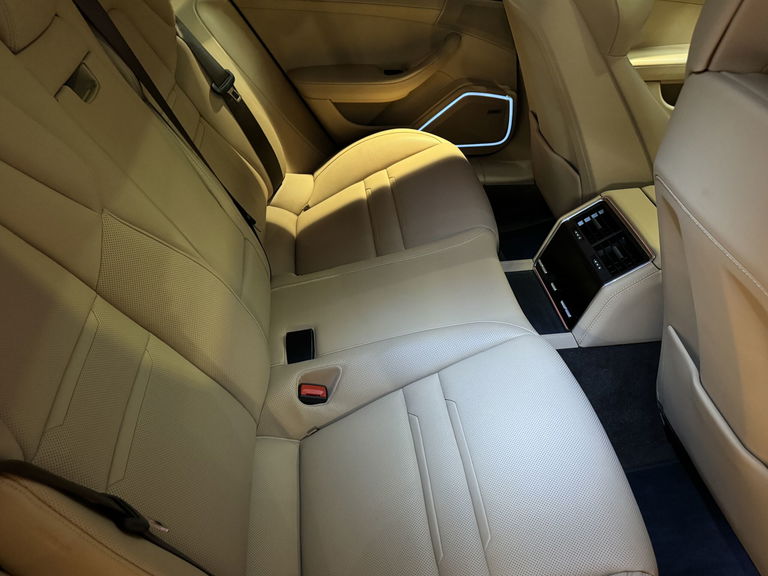 Porsche Panamera 4S