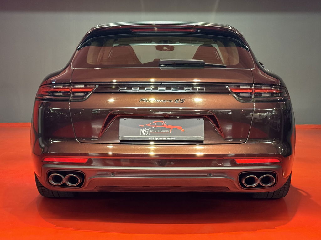 Porsche Panamera 4S