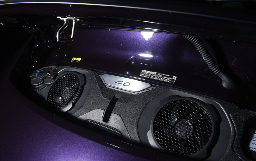 Porsche 992 GT3 Touring