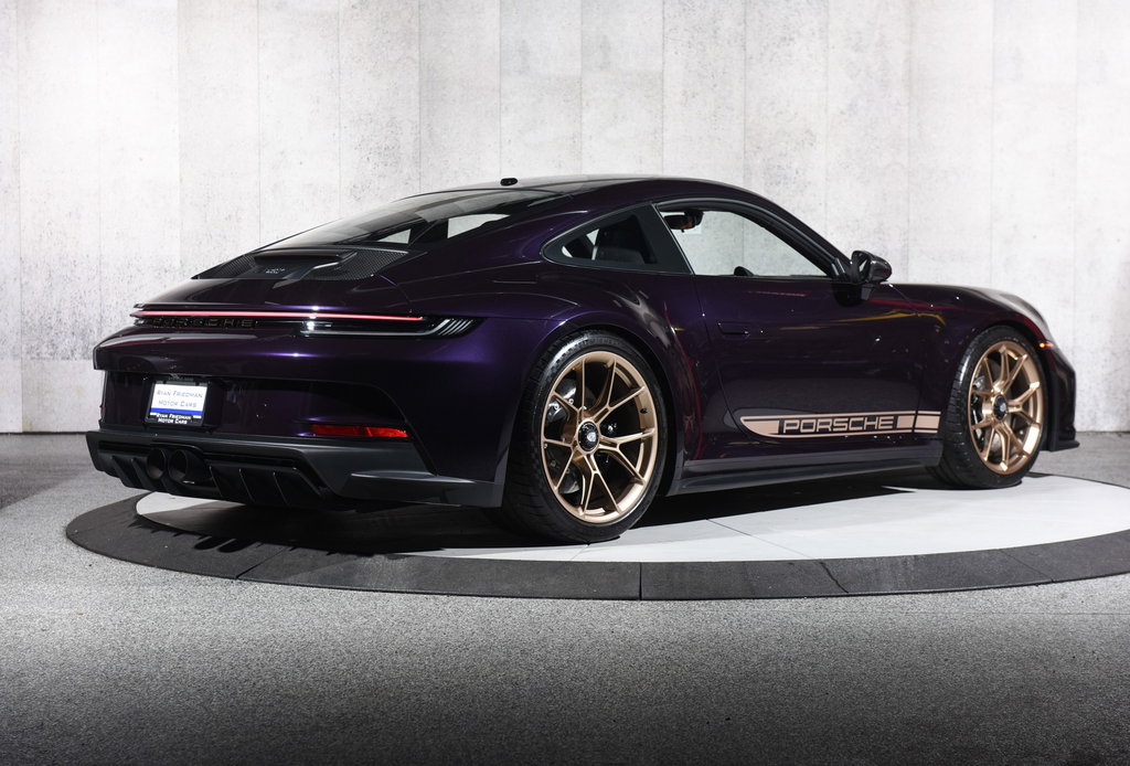 Porsche 992 GT3 Touring