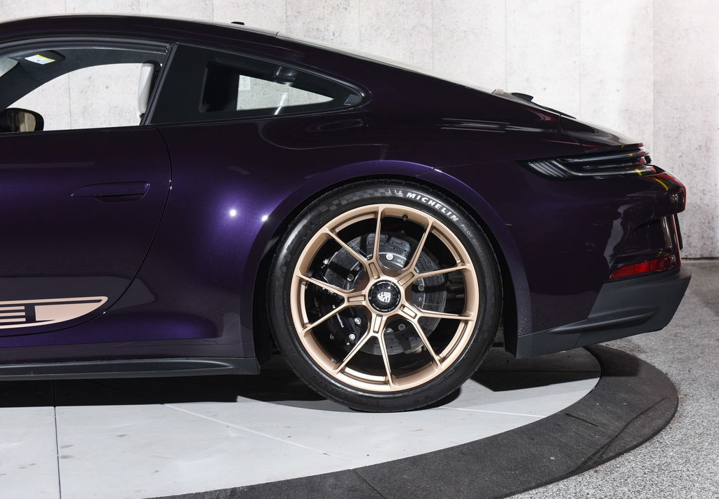 Porsche 992 GT3 Touring
