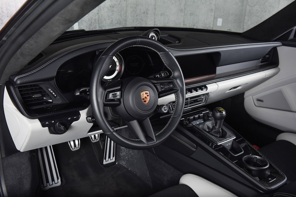 Porsche 992 GT3 Touring