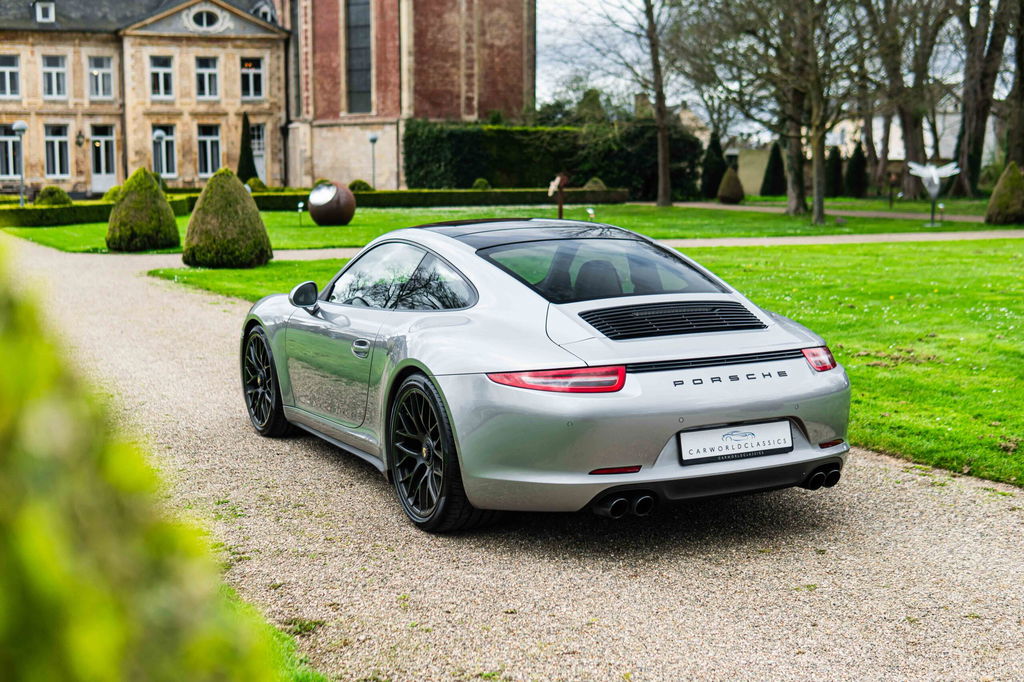 Porsche 991 Carrera GTS