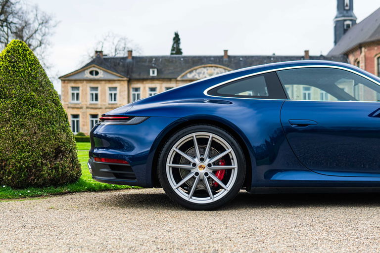 Porsche 992 Carrera 4S