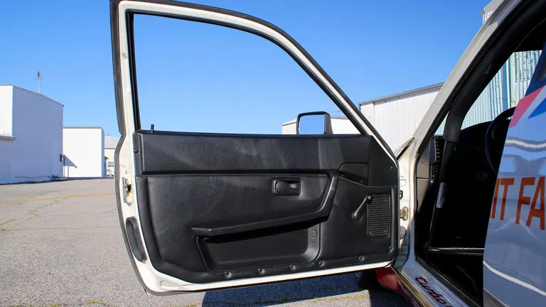 Porsche 944 Turbo Cup