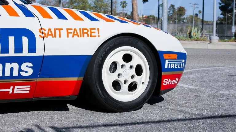 Porsche 944 Turbo Cup