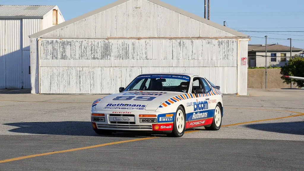 Porsche 944 Turbo Cup