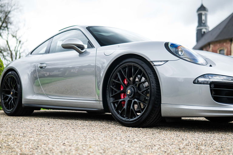 Porsche 991 Carrera GTS