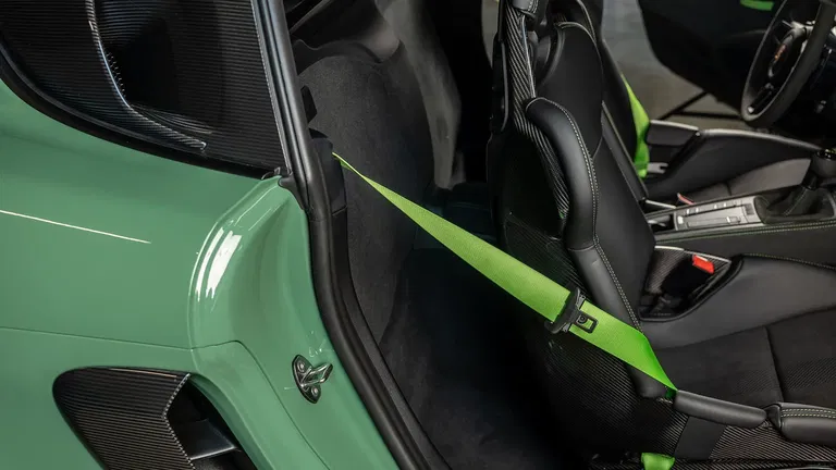 Porsche 718 Cayman GT4 RS