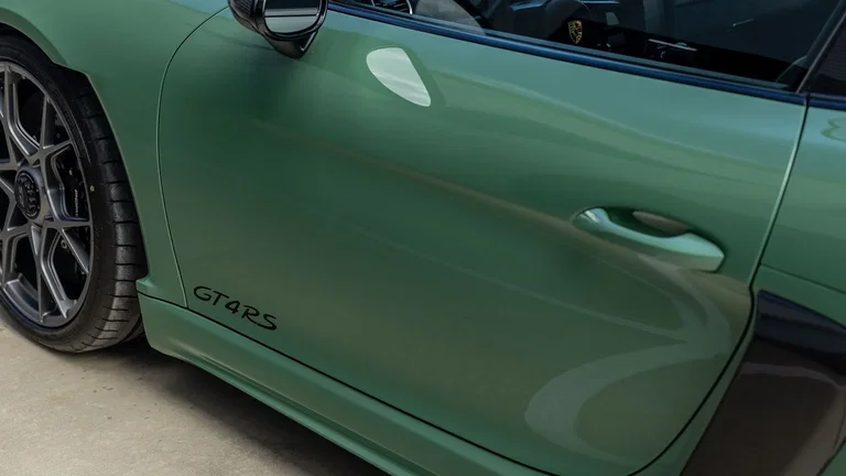 Porsche 718 Cayman GT4 RS