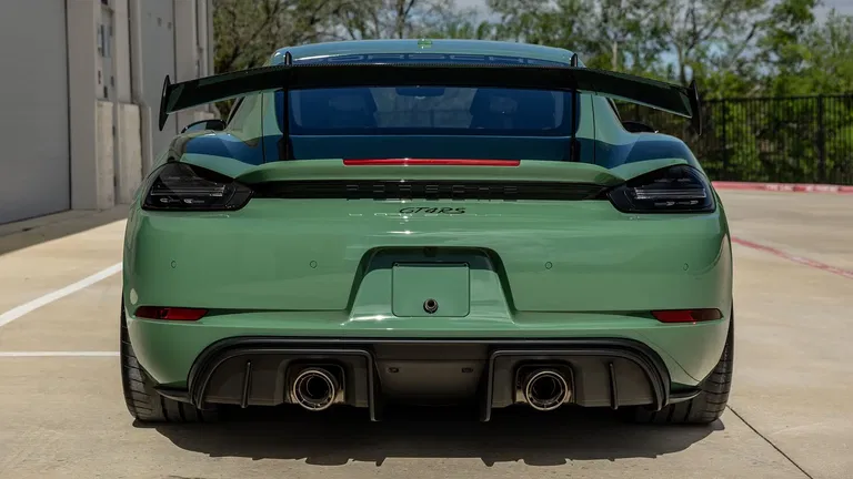 Porsche 718 Cayman GT4 RS