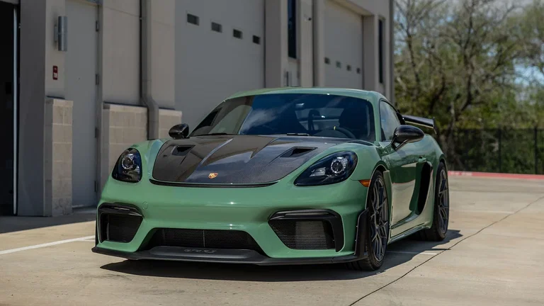 Porsche 718 Cayman GT4 RS