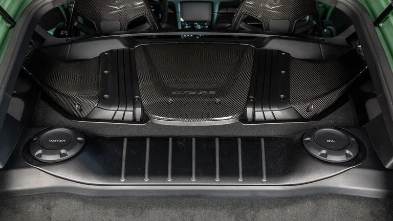 Porsche 718 Cayman GT4 RS