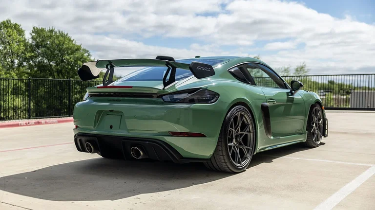 Porsche 718 Cayman GT4 RS