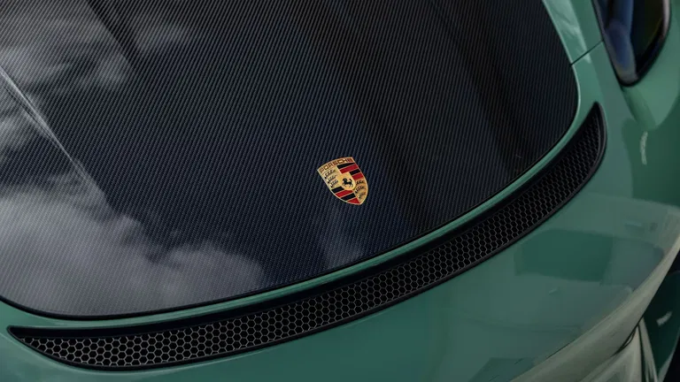 Porsche 718 Cayman GT4 RS