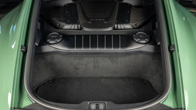 Porsche 718 Cayman GT4 RS