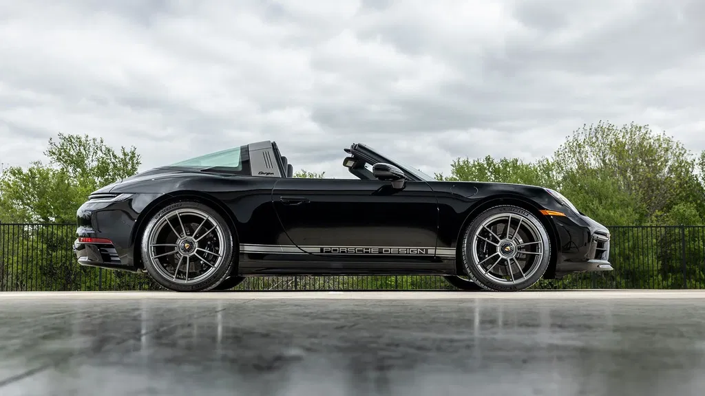 Porsche 992 Edition 50 Jahre Porsche Design