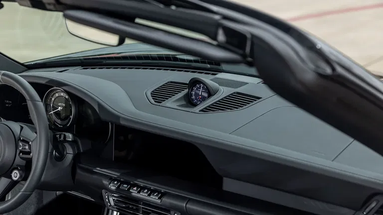 Porsche 992 Edition 50 Jahre Porsche Design