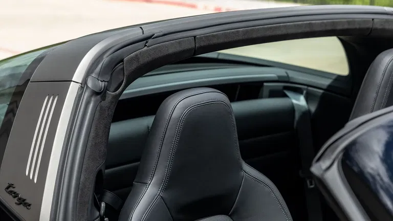 Porsche 992 Edition 50 Jahre Porsche Design