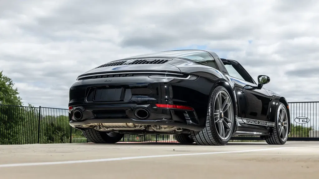 Porsche 992 Edition 50 Jahre Porsche Design