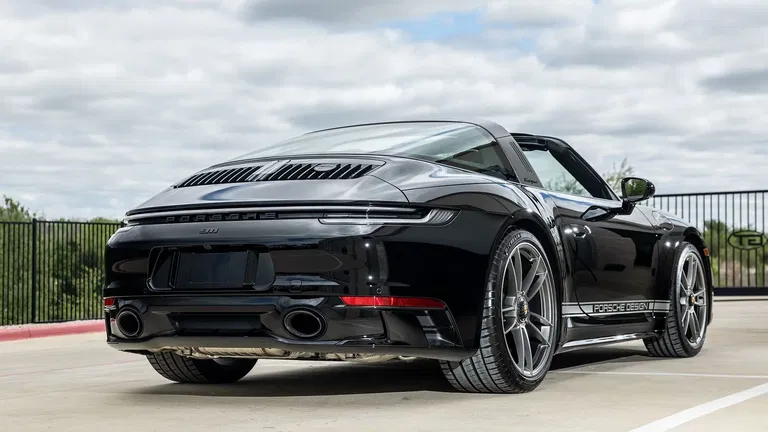 Porsche 992 Edition 50 Jahre Porsche Design