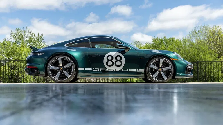 Porsche 992 Sport Classic