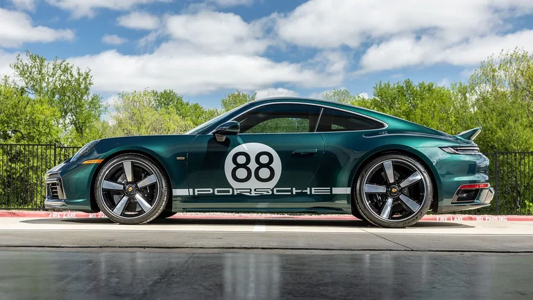 Porsche 992 Sport Classic