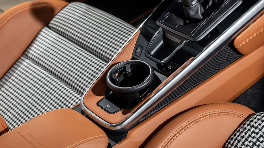 Porsche 992 Sport Classic