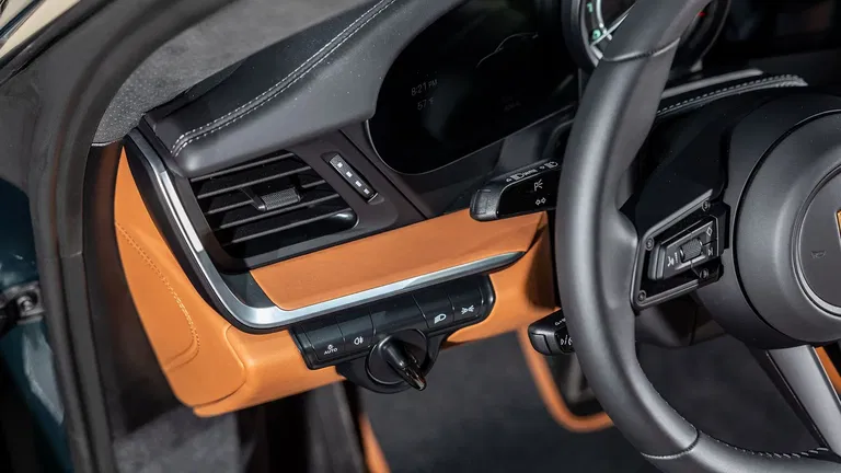 Porsche 992 Sport Classic