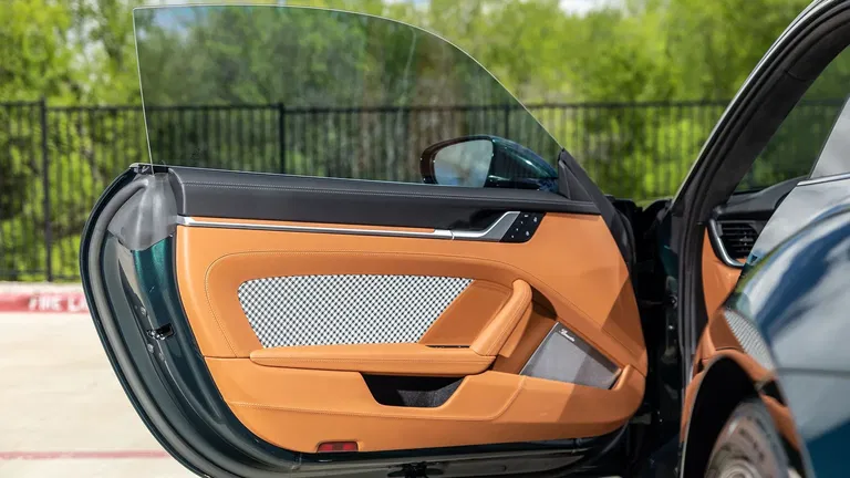 Porsche 992 Sport Classic