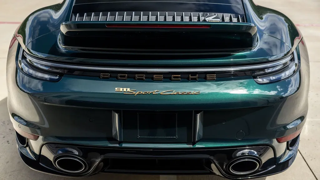 Porsche 992 Sport Classic