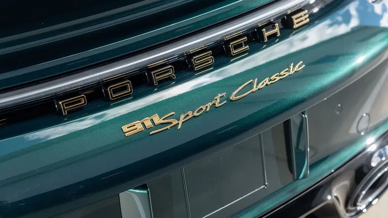 Porsche 992 Sport Classic