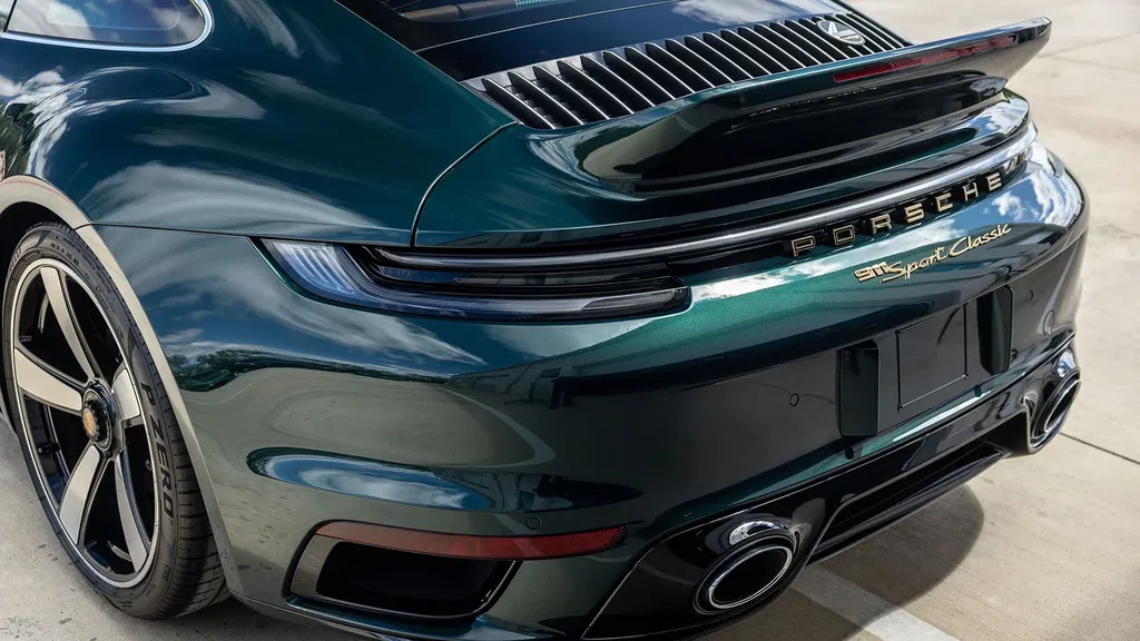 Porsche 992 Sport Classic