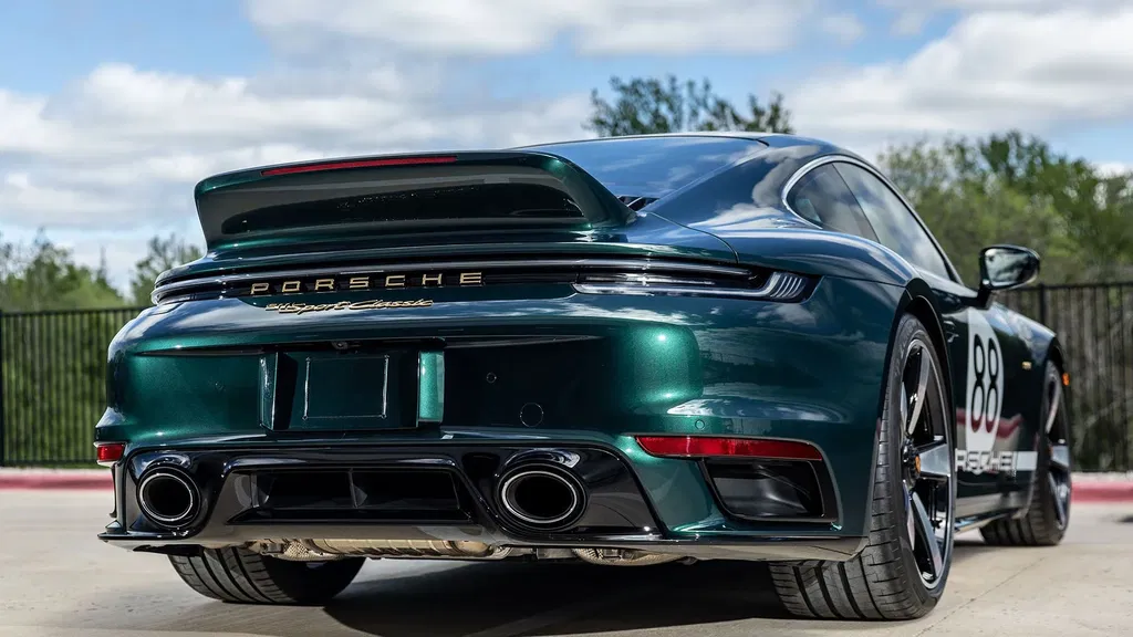 Porsche 992 Sport Classic