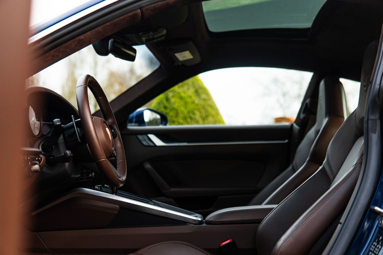 Porsche 992 Carrera 4S