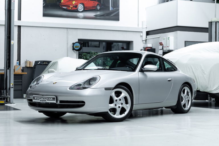 Porsche 996 Carrera 4