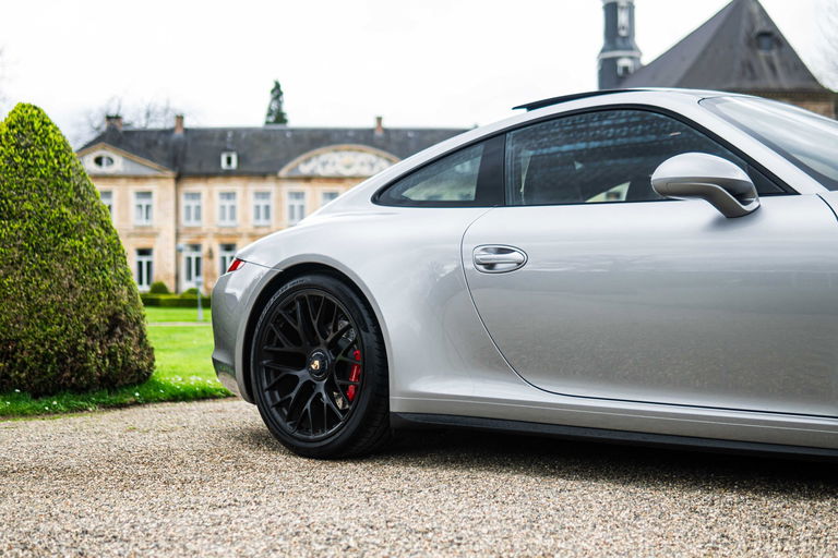 Porsche 991 Carrera GTS