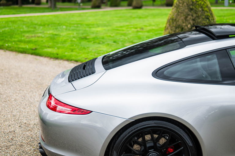 Porsche 991 Carrera GTS