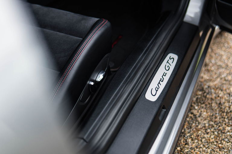 Porsche 991 Carrera GTS