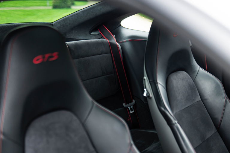 Porsche 991 Carrera GTS