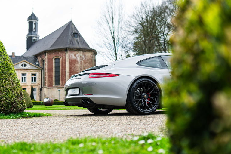 Porsche 991 Carrera GTS
