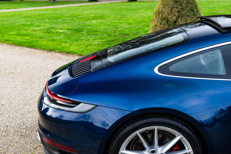 Porsche 992 Carrera 4S