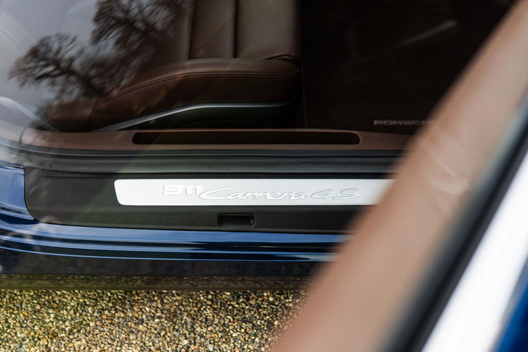 Porsche 992 Carrera 4S