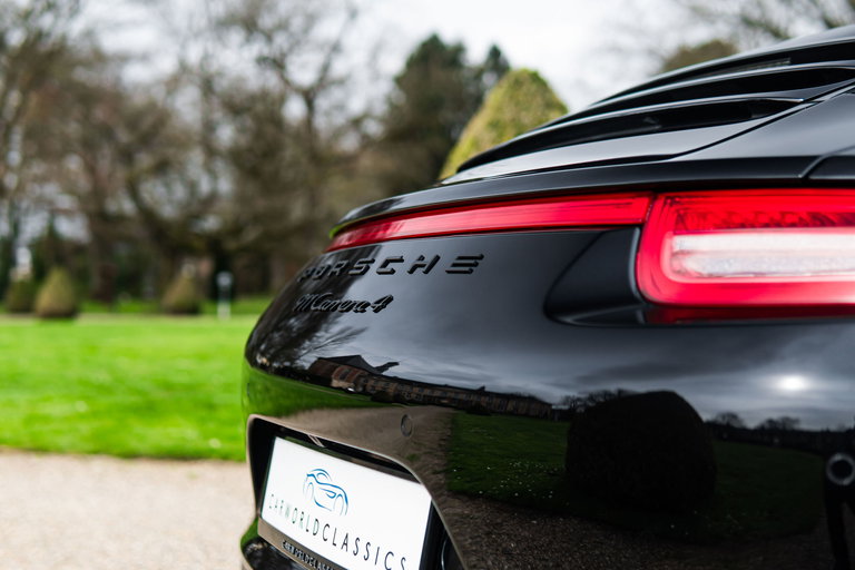 Porsche 991 Carrera 4
