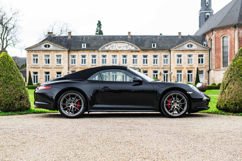 Porsche 991 Carrera 4
