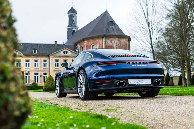 Porsche 992 Carrera 4S